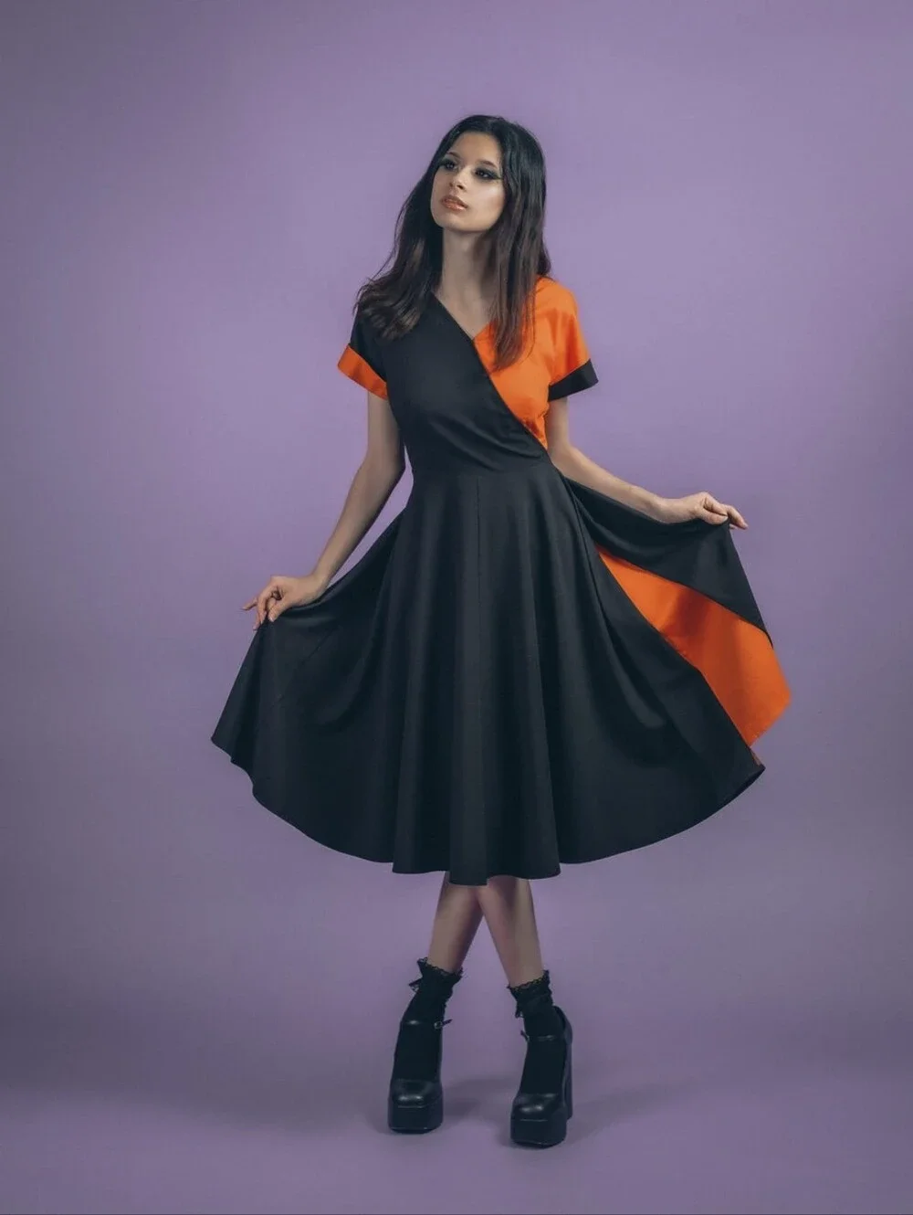 Lively Ghosts The Great Pumpkin Dress - Picture 1 of 12